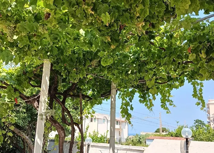 Sunfra Retreat بيت للعطل